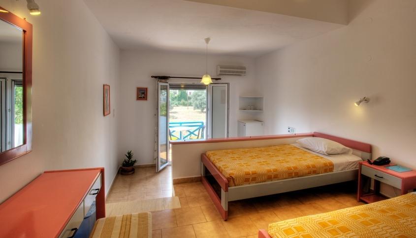 Armonia Hotel Matala Habitación foto
